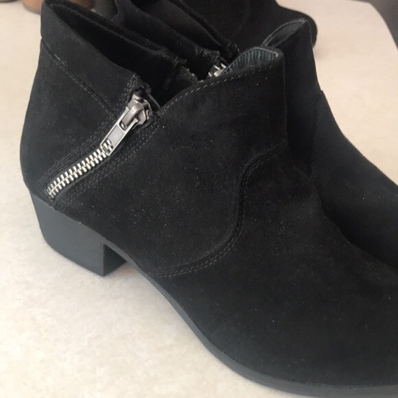 American Rag Abby Fabric Closed Toe Ankle Boot Women's Sz 6.5 Biker Goth Baddie - Picture 6 of 7